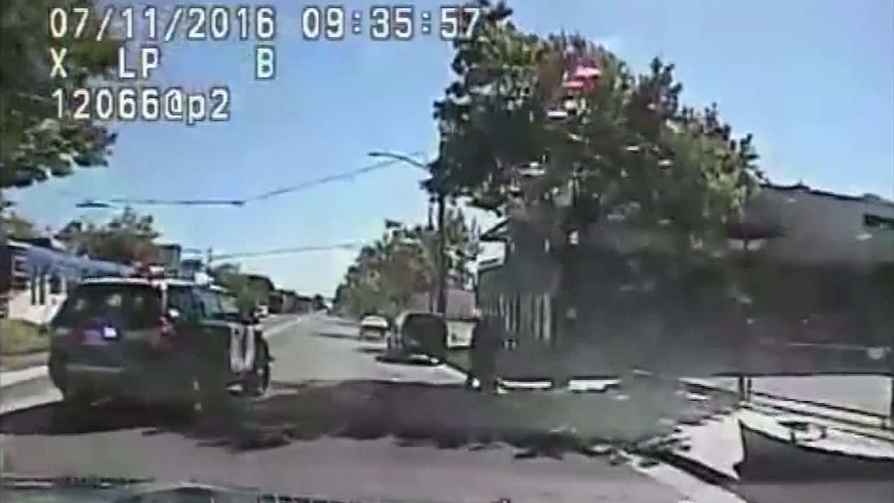 California lawmakers debate whether police body camera footage should be made public
