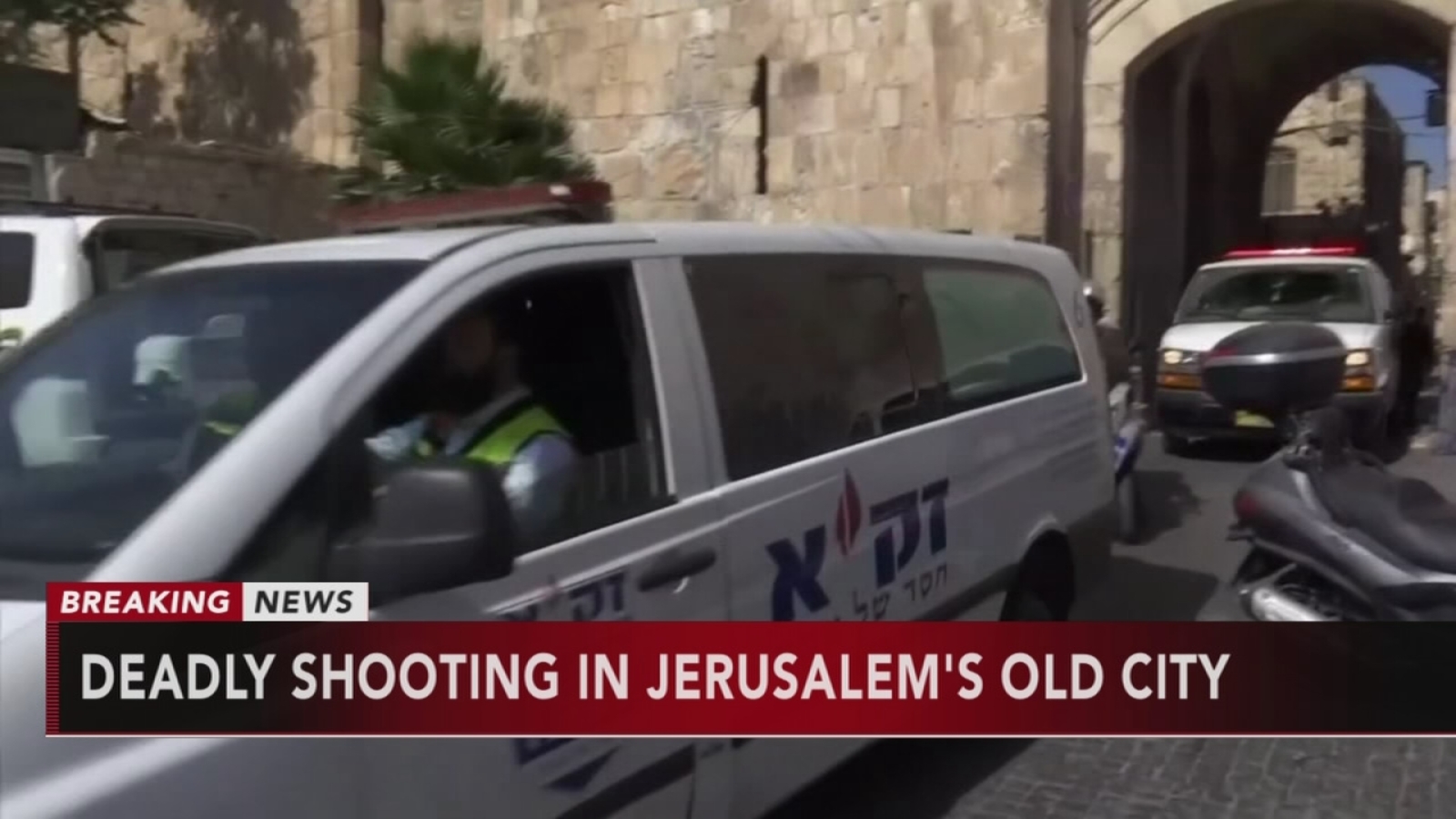 2 Israeli policemen killed in shooting near Jerusalem shrine - 6abc ...