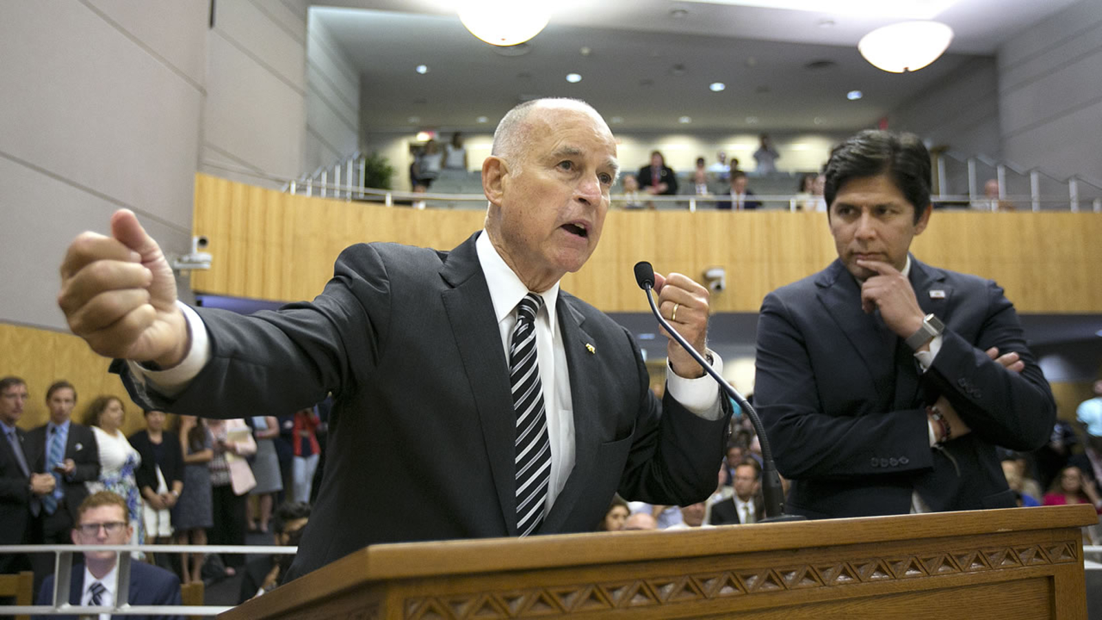 California Legislature passes cap-and-trade deal to help fight climate ...
