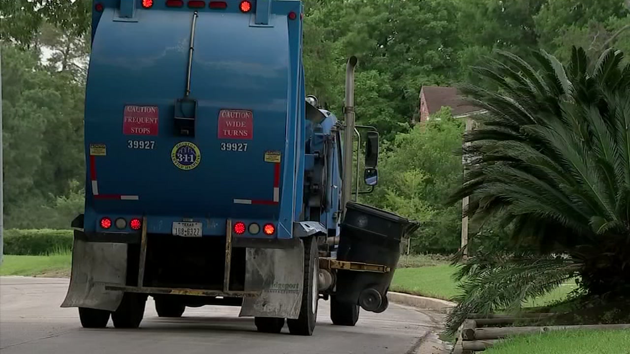 Council members: "lets start over" on recycling contract