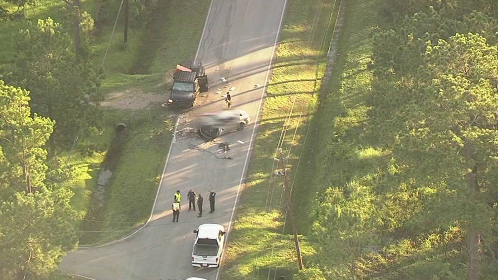 Father and son killed in head-on crash in east Harris Co. - ABC13 Houston