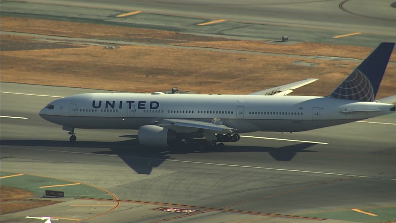 United flight lands safely at SFO after being rerouted due to maintenance issue