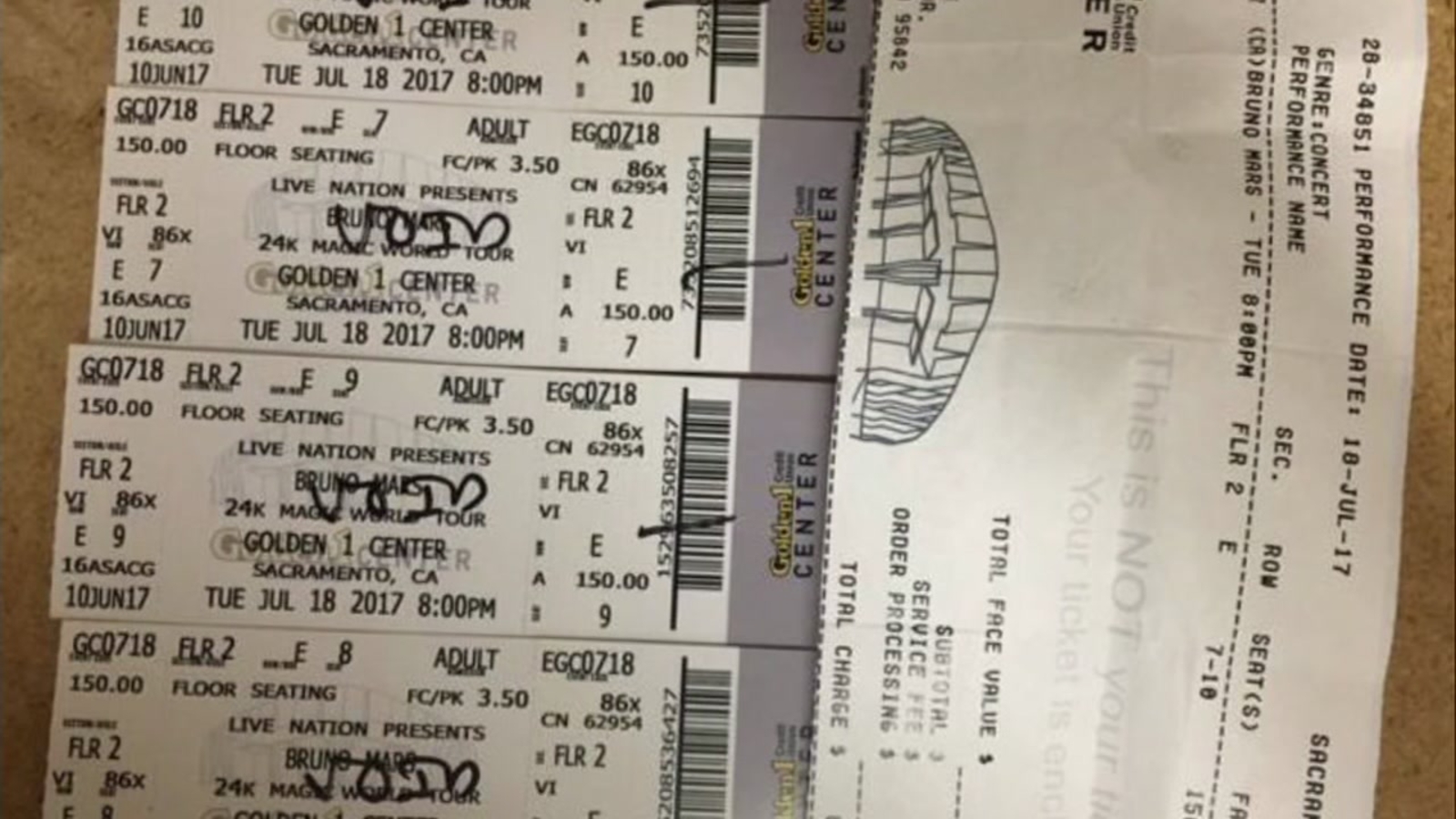 Fake Bruno Mars Tickets Cause Fans To Lose Their 24k Magic At San Jose Concert Abc7 San Francisco Fake Bruno Mars Tickets Cause Fans To Lose Their 24k Magic At San Jose Concert Abc7 San Francisco