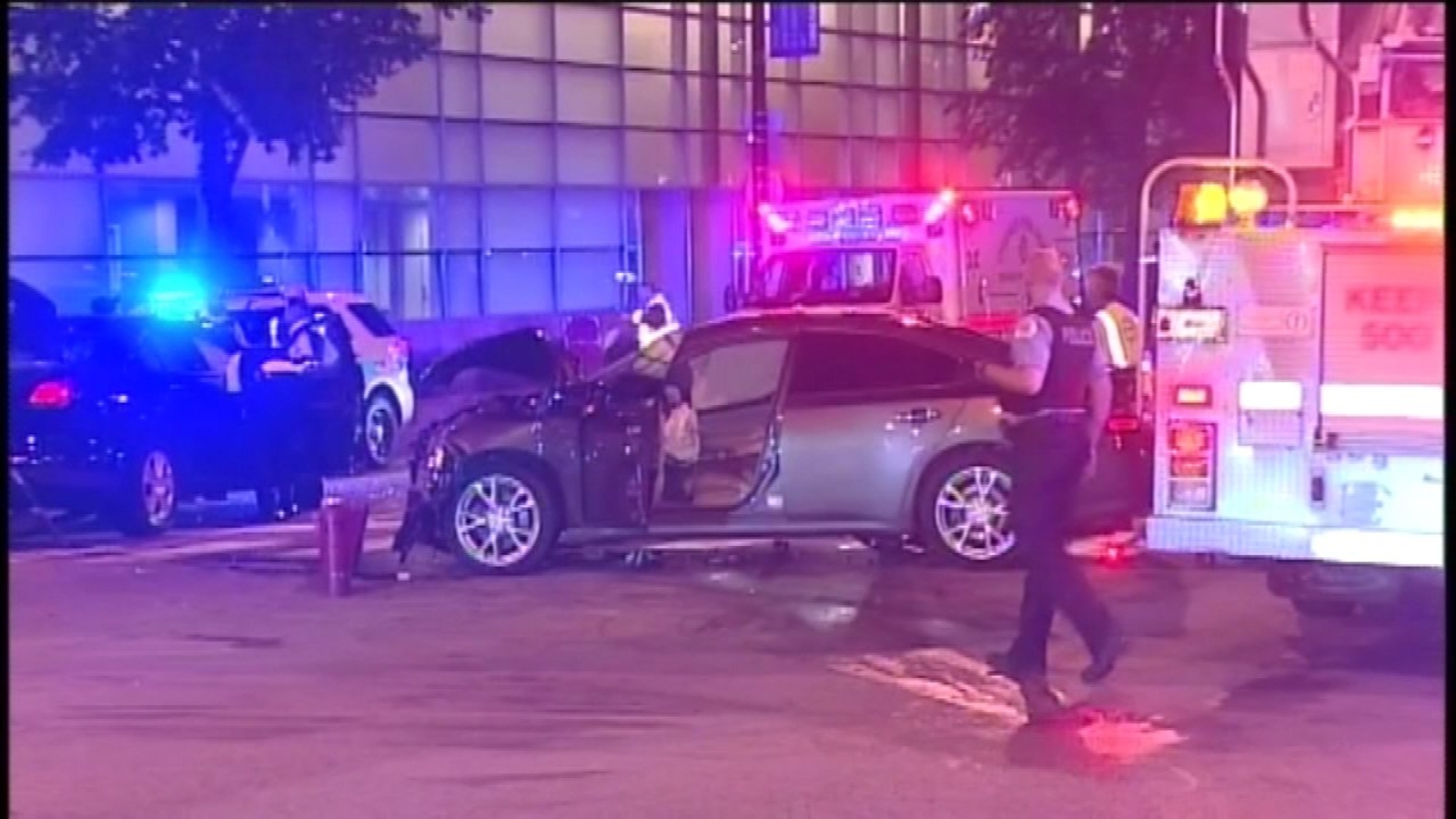 Simon Cowells Accident Chicago Police Report Leaks The Full Details - b55ml4r
