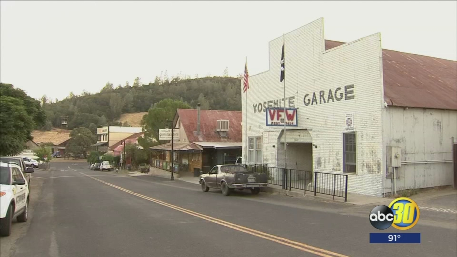 Evacuation orders lifted for Coulterville as crews gain 45 percent