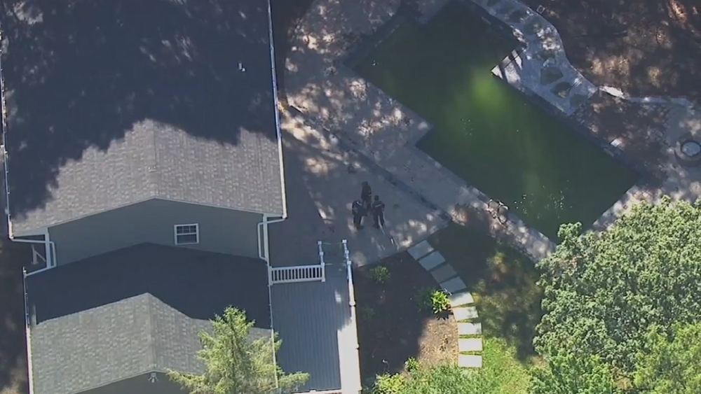 Twin toddlers drown in backyard pool on Long Island