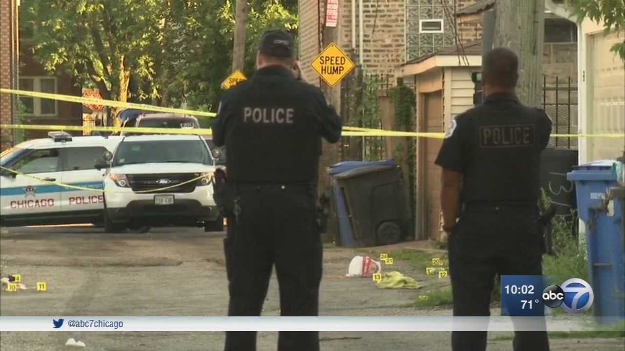 1 dead, 4-year-old boy injured in Austin triple shooting