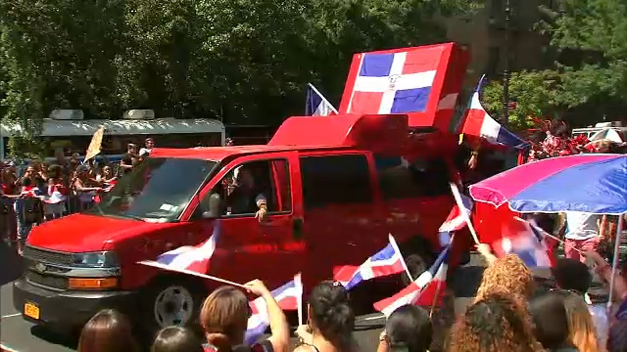 Domincan Day Parade hits streets of the Bronx