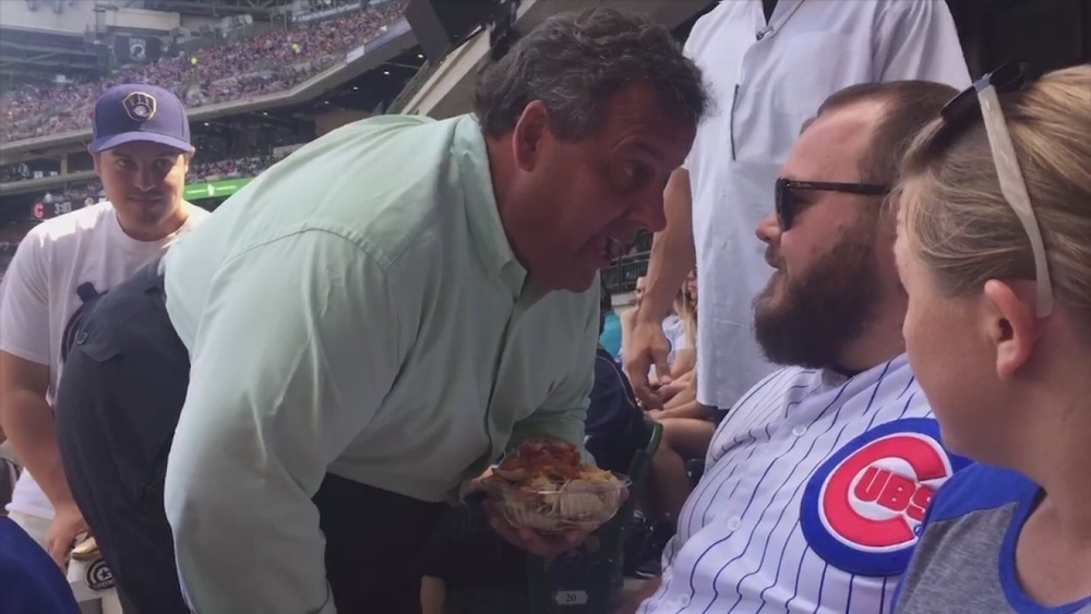 Gov. Chris Christie faces off with Cubs fan