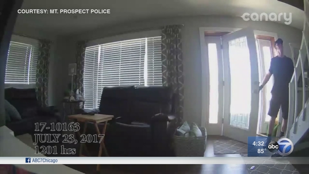 VIDEO: Man breaks into Mount Prospect home