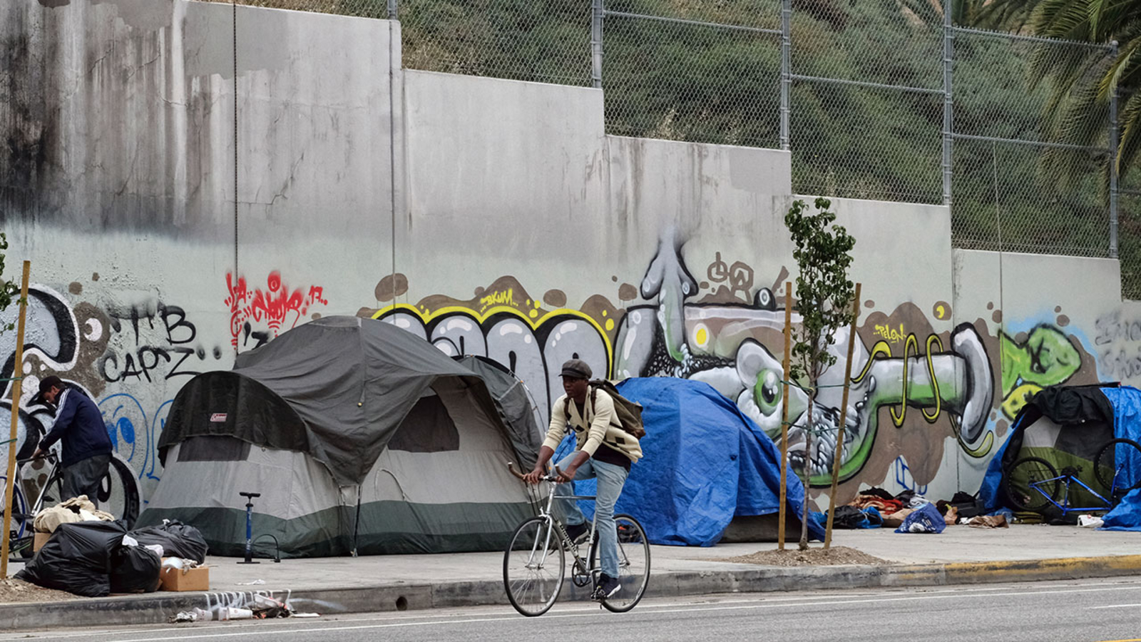 Rising rents could push thousands more into homelessness in LA - ABC7 ...