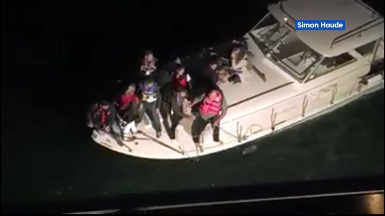 Alcatraz ferry crew rescues passengers on sinking ship in San Francisco