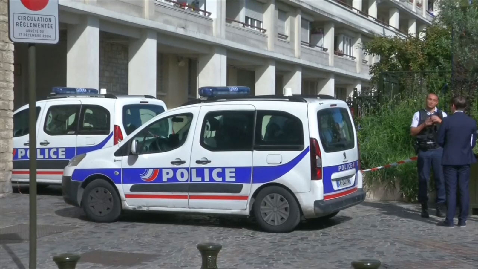 Man ambushes French soldiers in Paris car attack, later arrested - ABC7 ...
