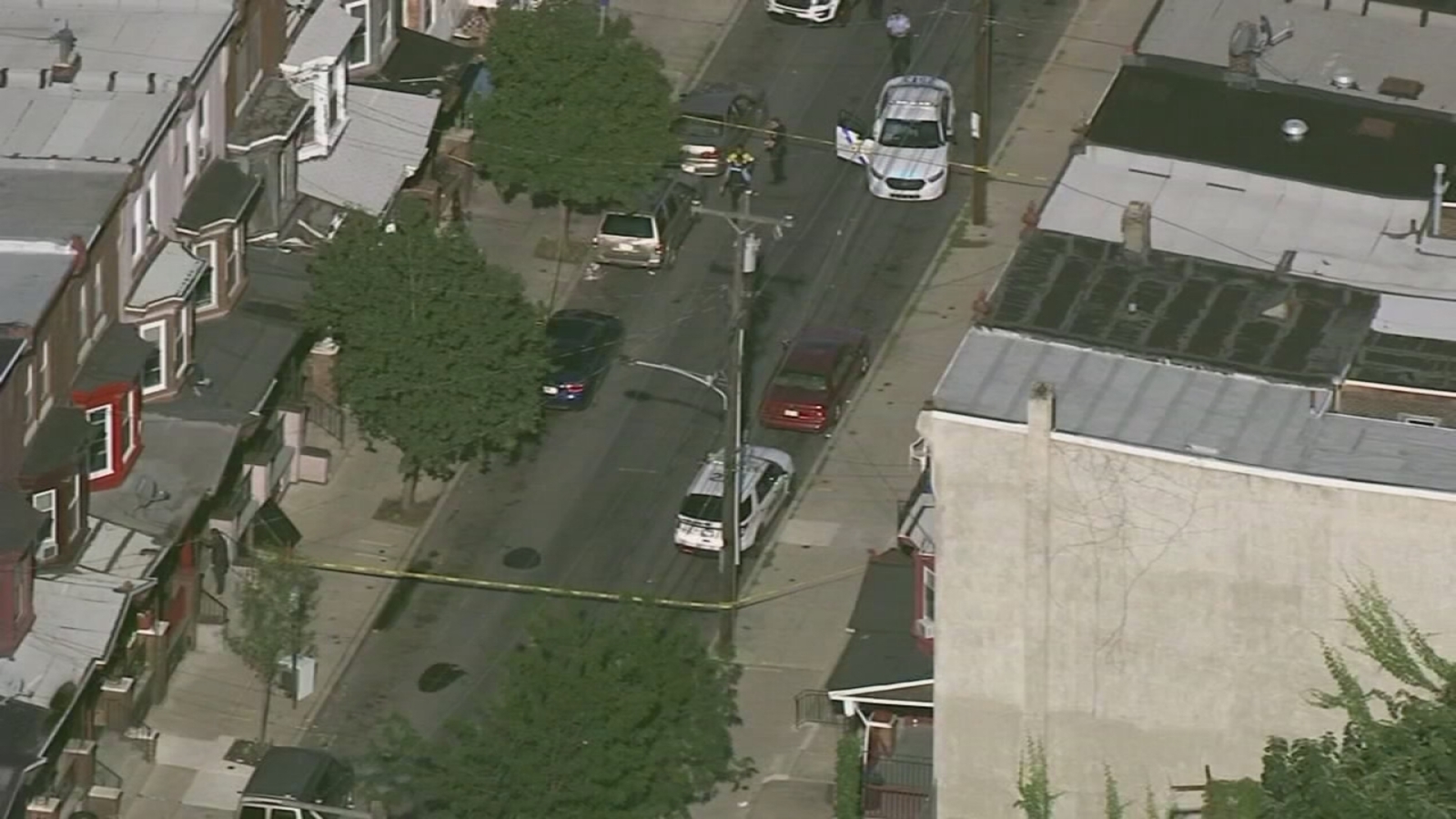 Man shot while sitting on steps in Hunting Park - 6abc Philadelphia