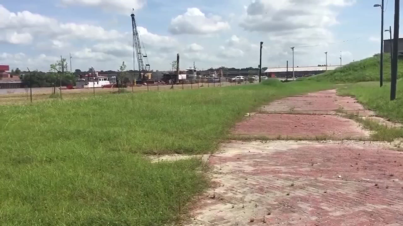 Body found floating in the Houston Ship Channel 