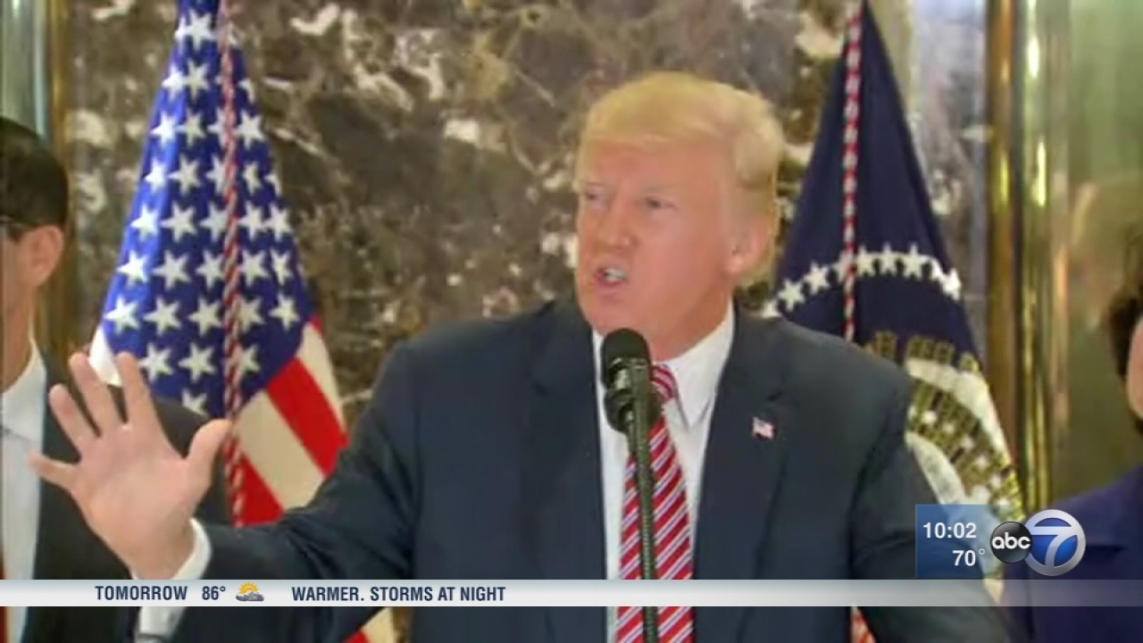 Trump blames counter-protesters for Charlottesville violence, hundreds protest in Loop