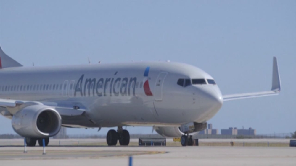 More than 200 flights canceled at Houston's airports this weekend