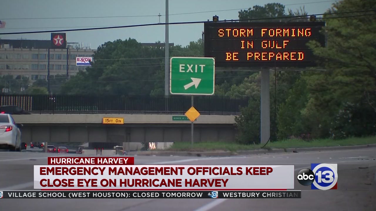 Steven Romo reports on Houstonions preparing for the storm