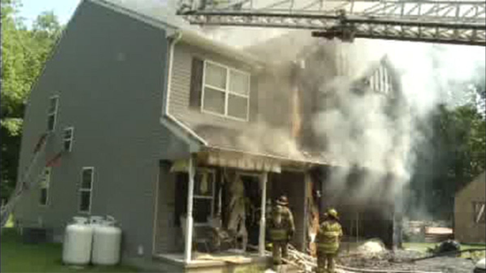 Firefighters battle house fire in New Castle County 6abc Philadelphia