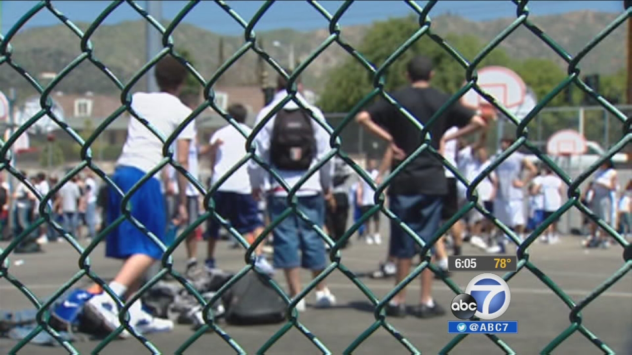 LAPD holds school-safety event at USC campus