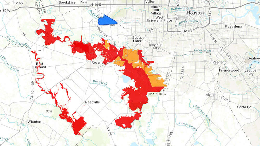 Flood emergency prompts evacuations in Ft. Bend Co.