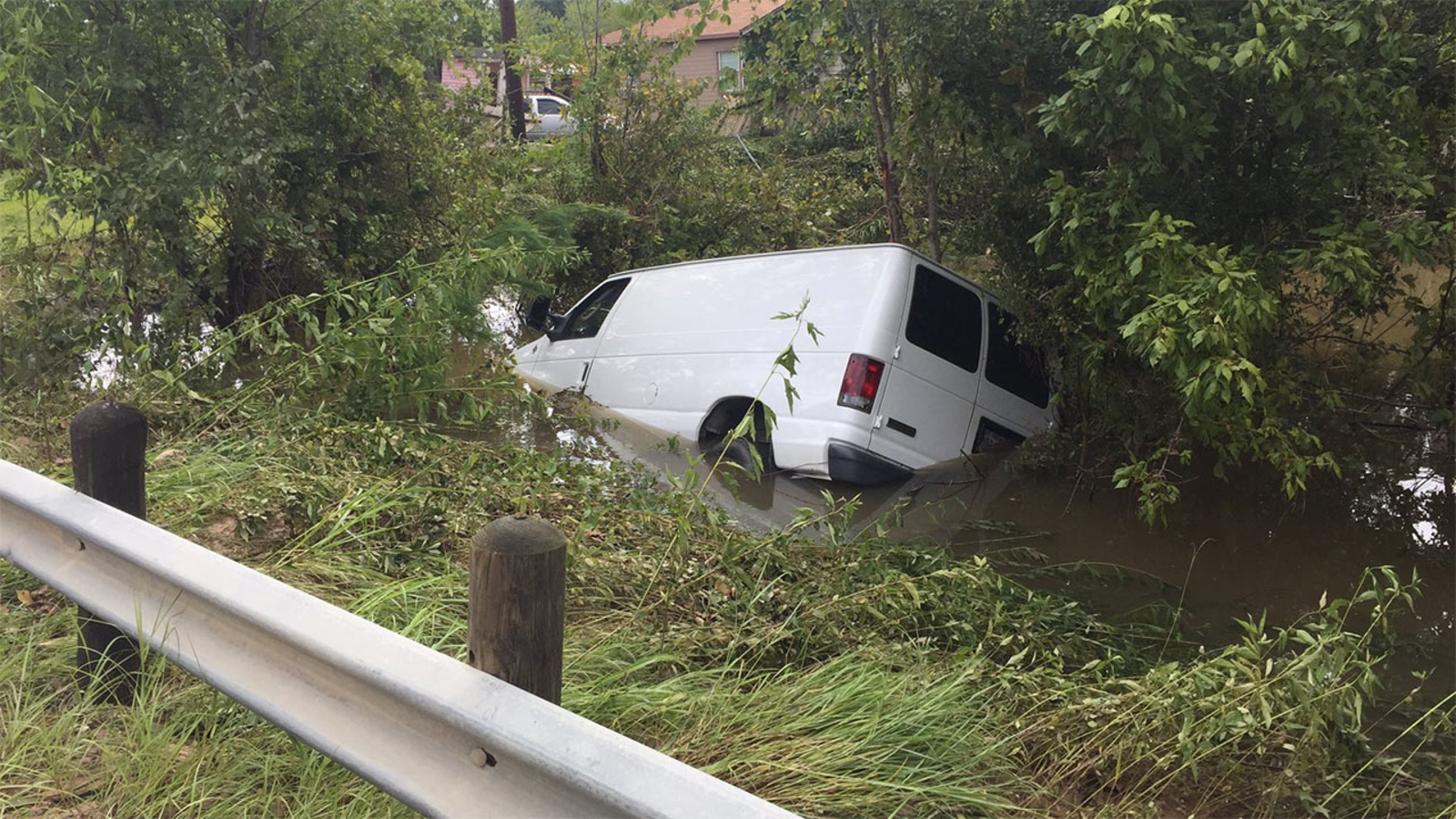 Bodies of 4 children, 2 greatgrandparents recovered after family van