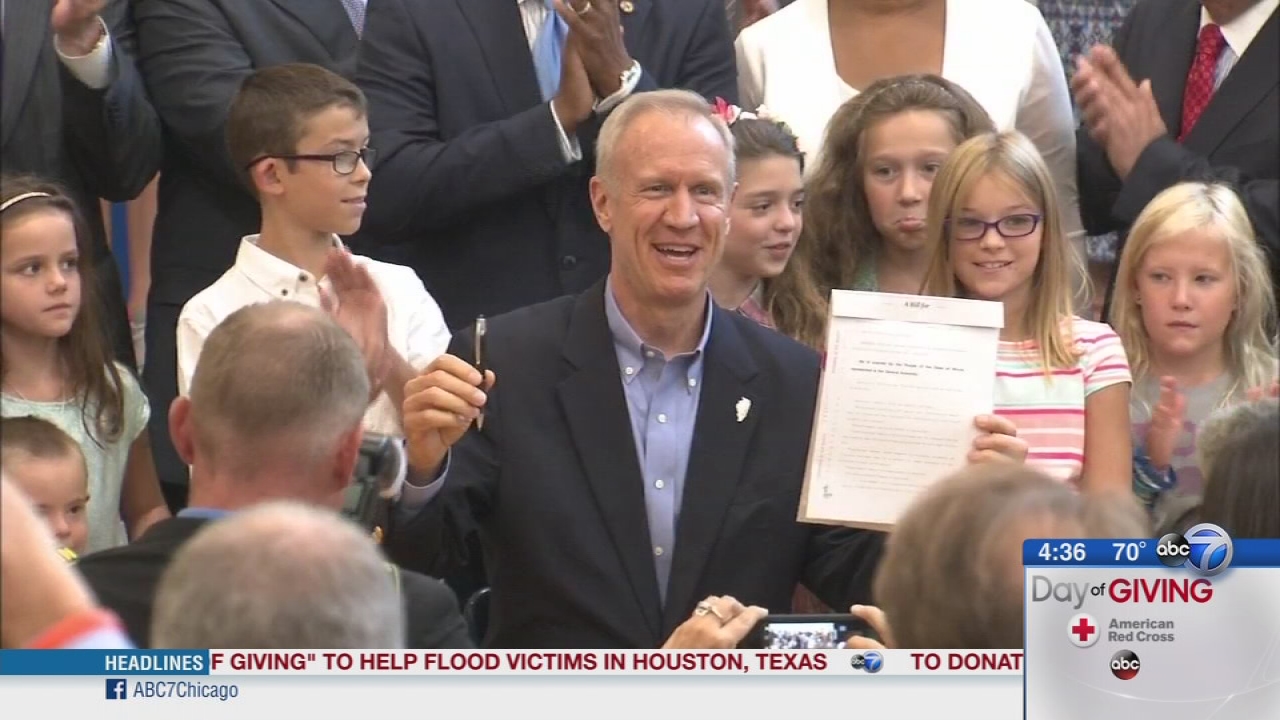 Governor Rauner signs education bill into law