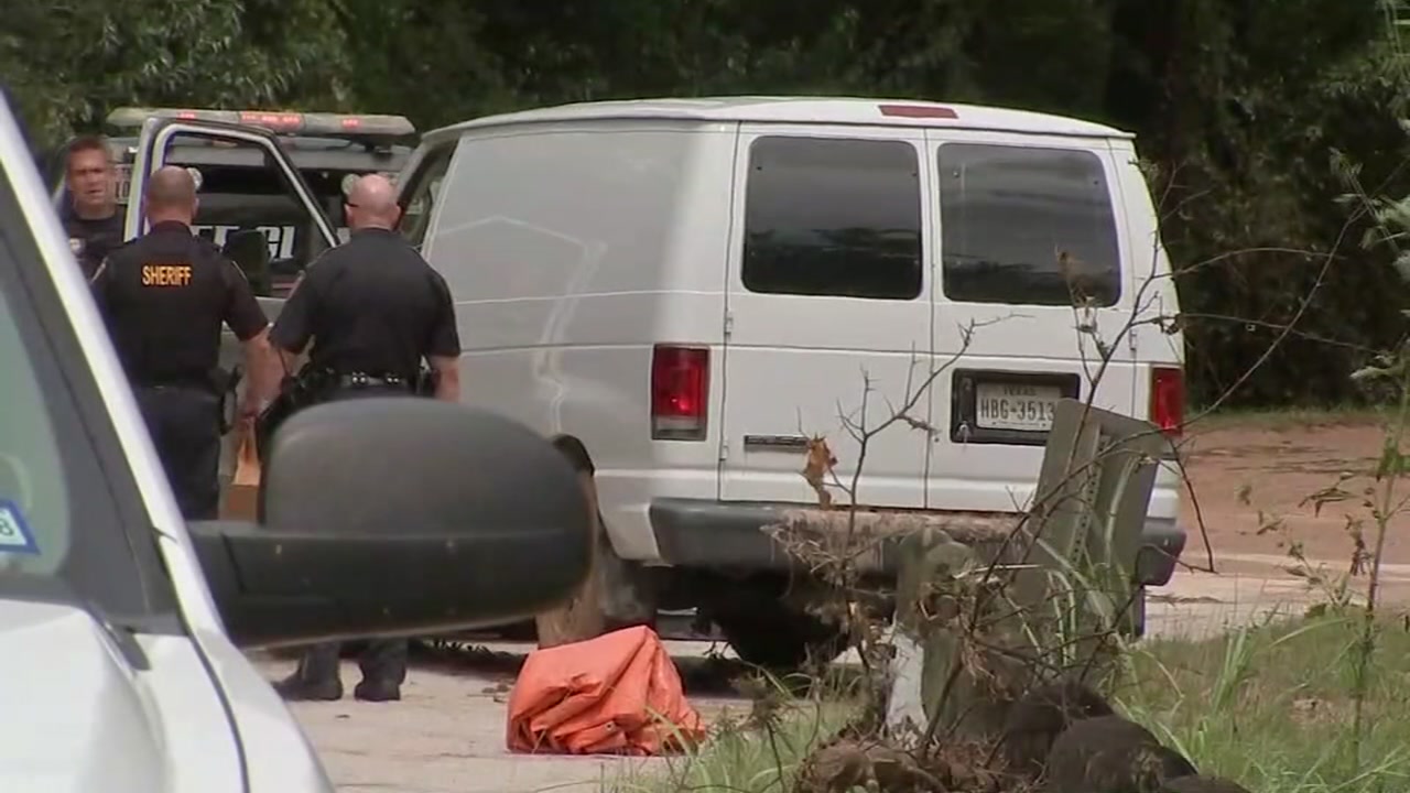 Driver who survived van crash that killed family speaks out