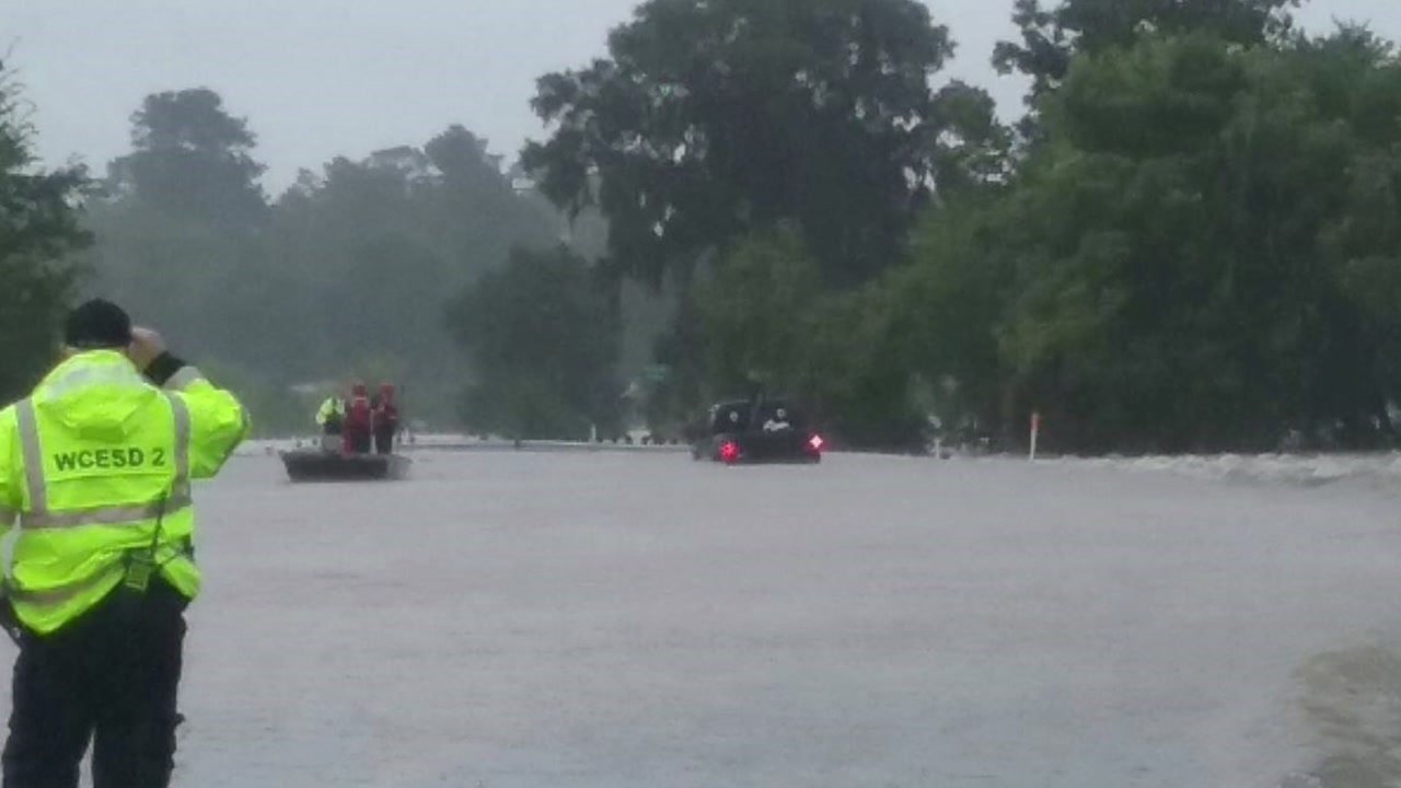 Floodwaters pull baby from mother's arms in New Waverly