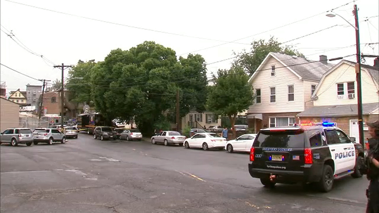 Suspect wounded in police-involved shooting in Forf Lee