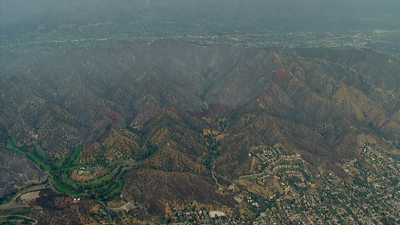 La Tuna Fire Chars 7 003 Acres Reaches 30 Percent Containment Fire Officials Say Abc7 Los Angeles