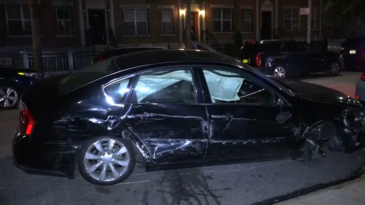 6 hurt when car jumps curb, hits pedestrians in Brooklyn