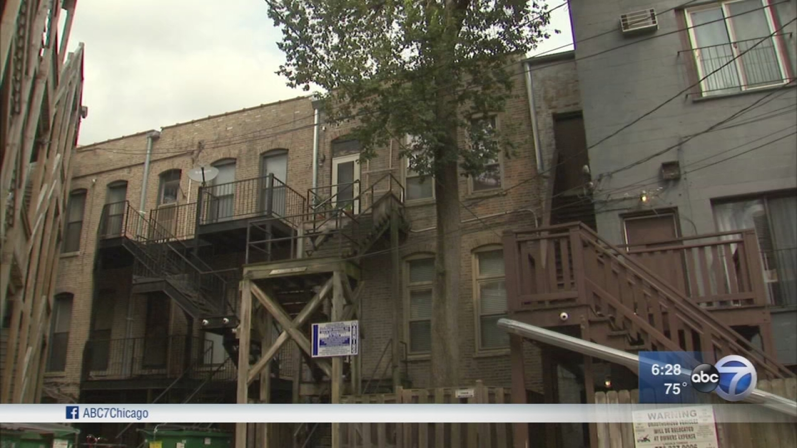 Man tries breaking into Old Town apartment with residents home - ABC7 ...