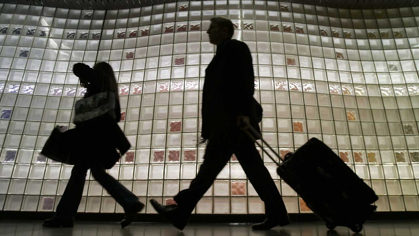 O'Hare Airport mobile ordering service for food, retail launches - Vimarsana News