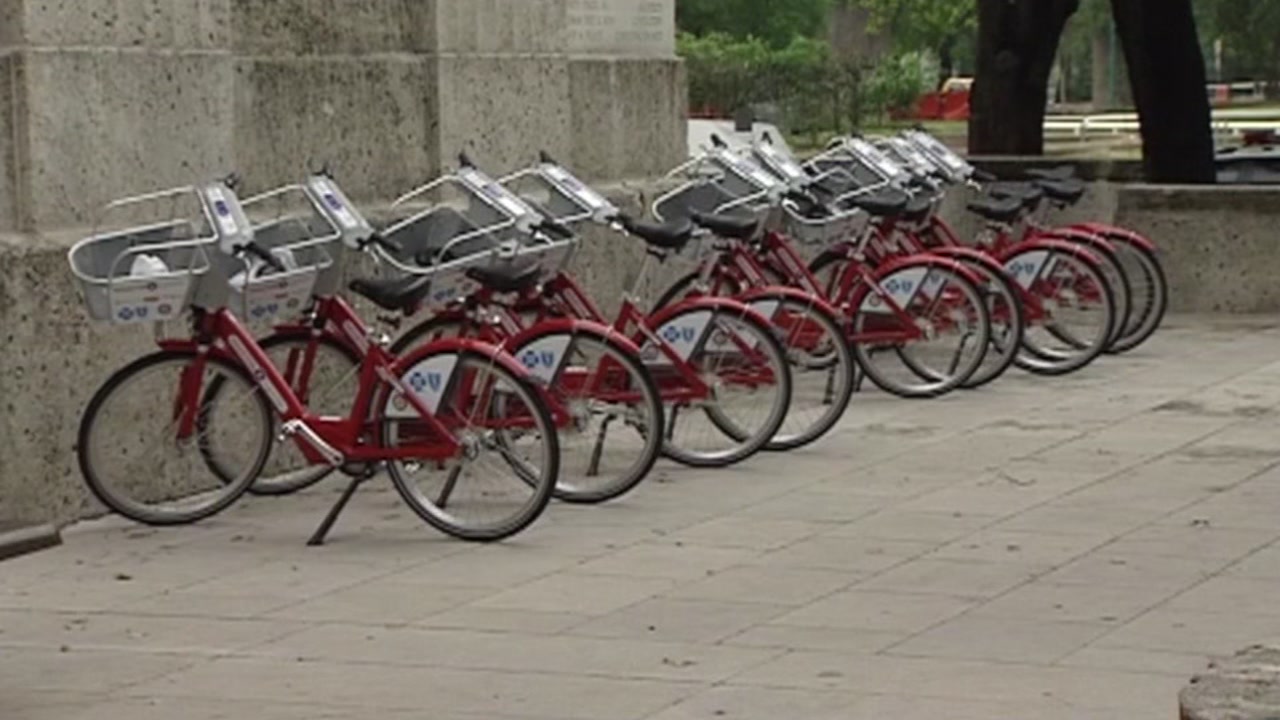 Bike drive helps drivers who lost cars during flood