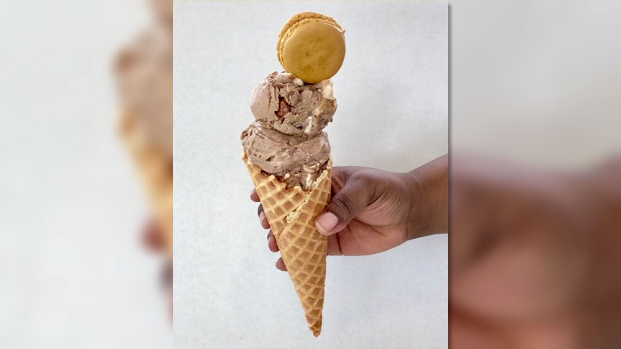 'Buffalo Bayou' ice cream flavor raising money for Harvey relief