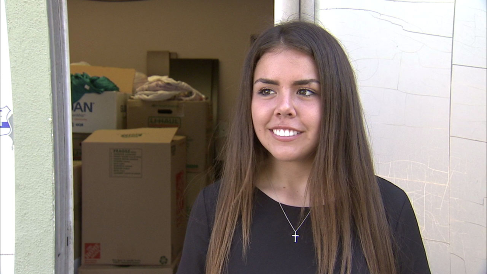 Cool Kid Sophia Lorey gathers donations to take to children in