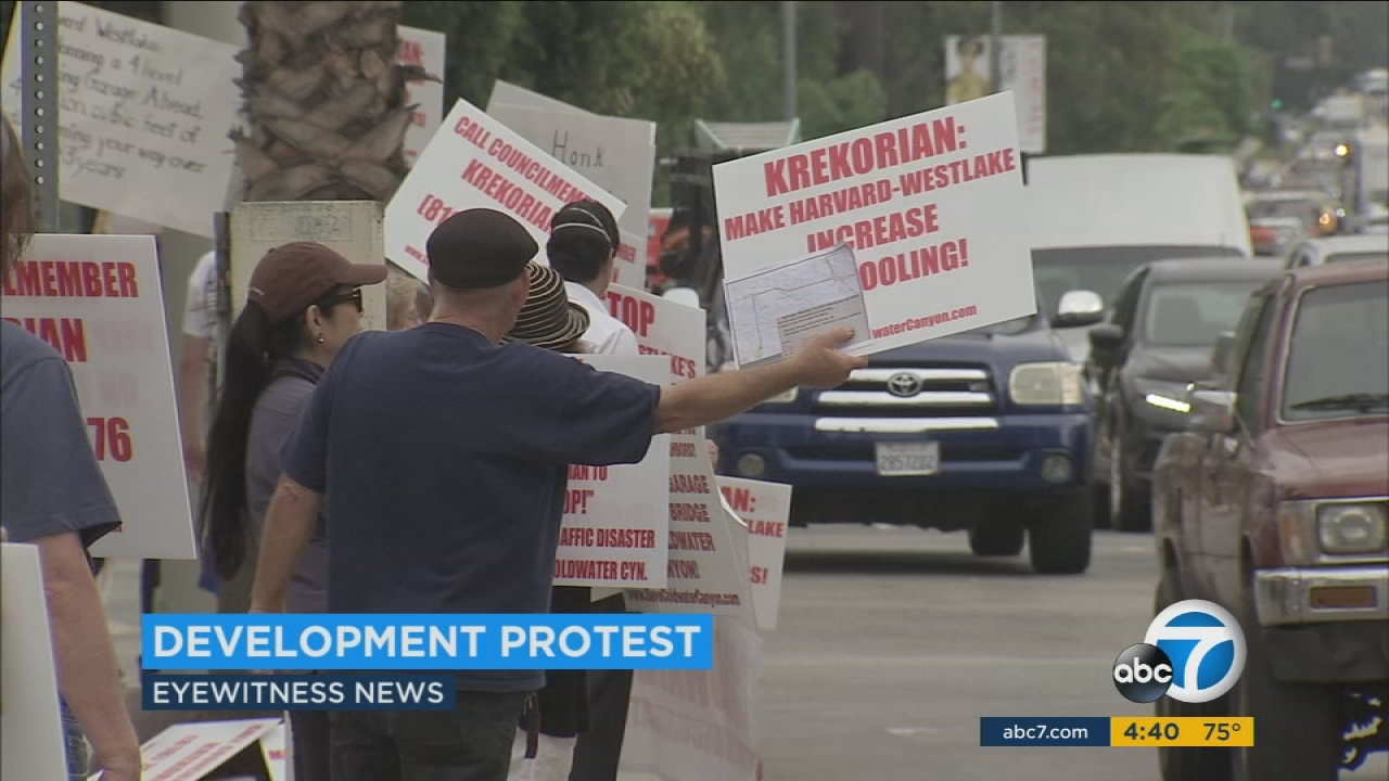 Studio City residents say proposed structure a 'traffic nightmare'