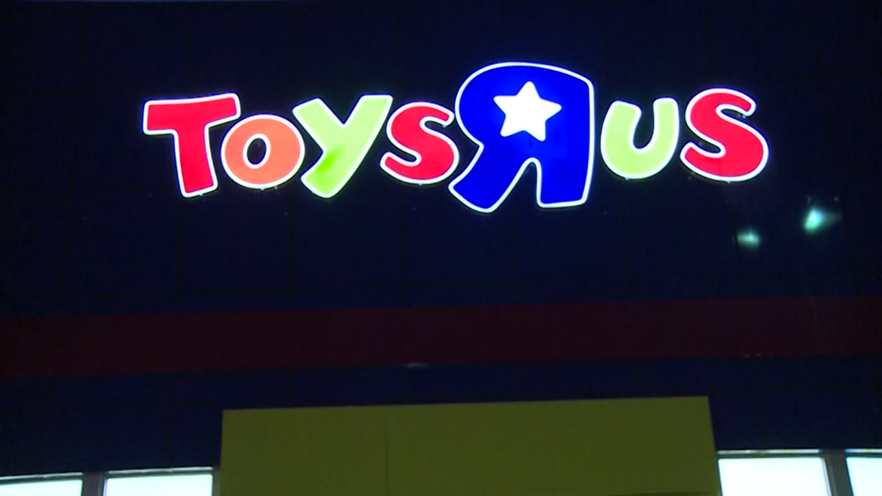 Toys R Us files for Chapter 11 reorganization