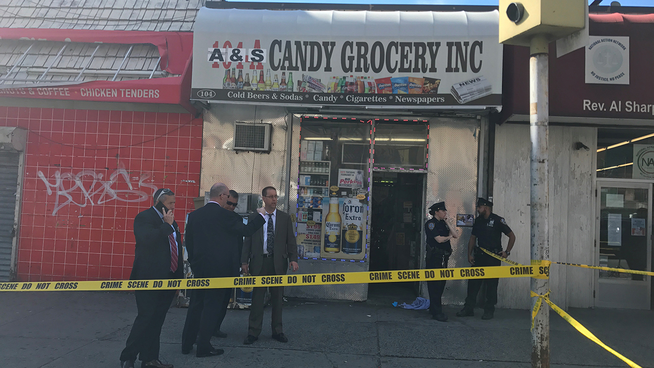 Store worker fatally stabs knife-wielding man in Harlem