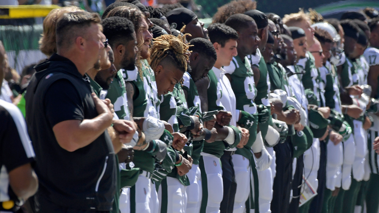 DirecTV allowing Sunday NFL Ticket refunds over anthem protests