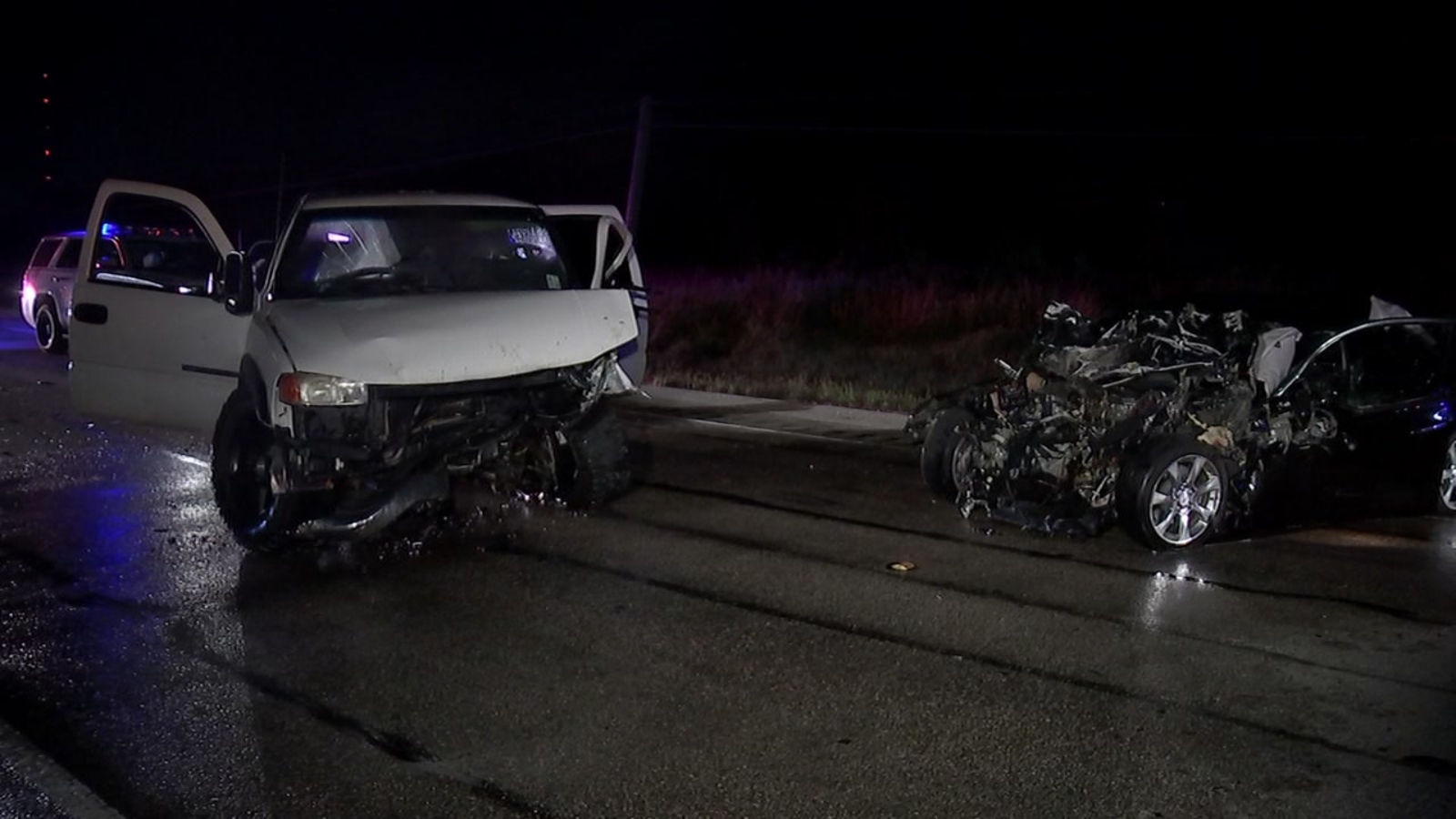 Good Samaritans rescue drivers in headon collision before truck bursts into flames ABC13 Houston