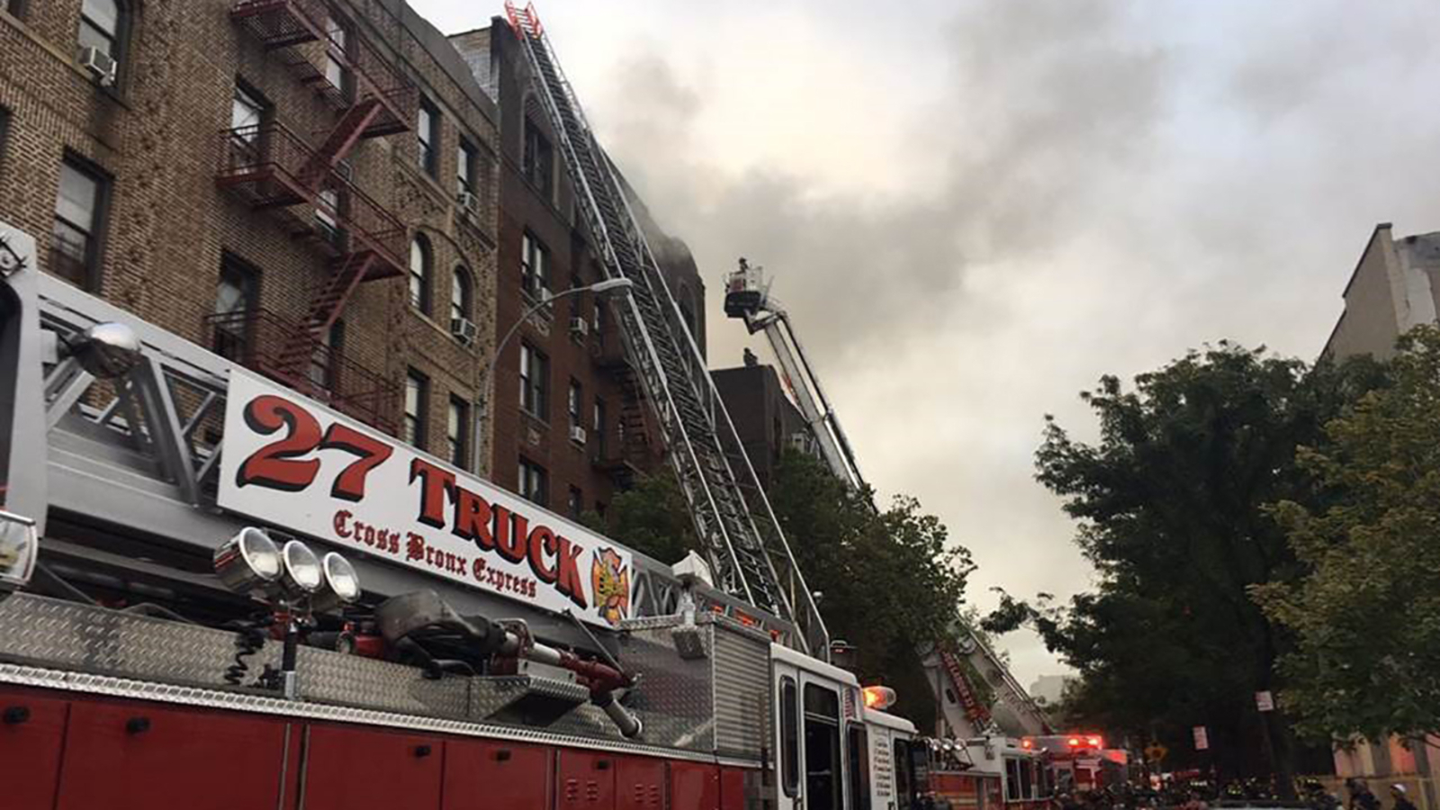 5alarm fire at apartment building in Mount Hope section of the Bronx