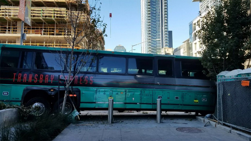 At least 2 injured after buses crash in San Francisco 