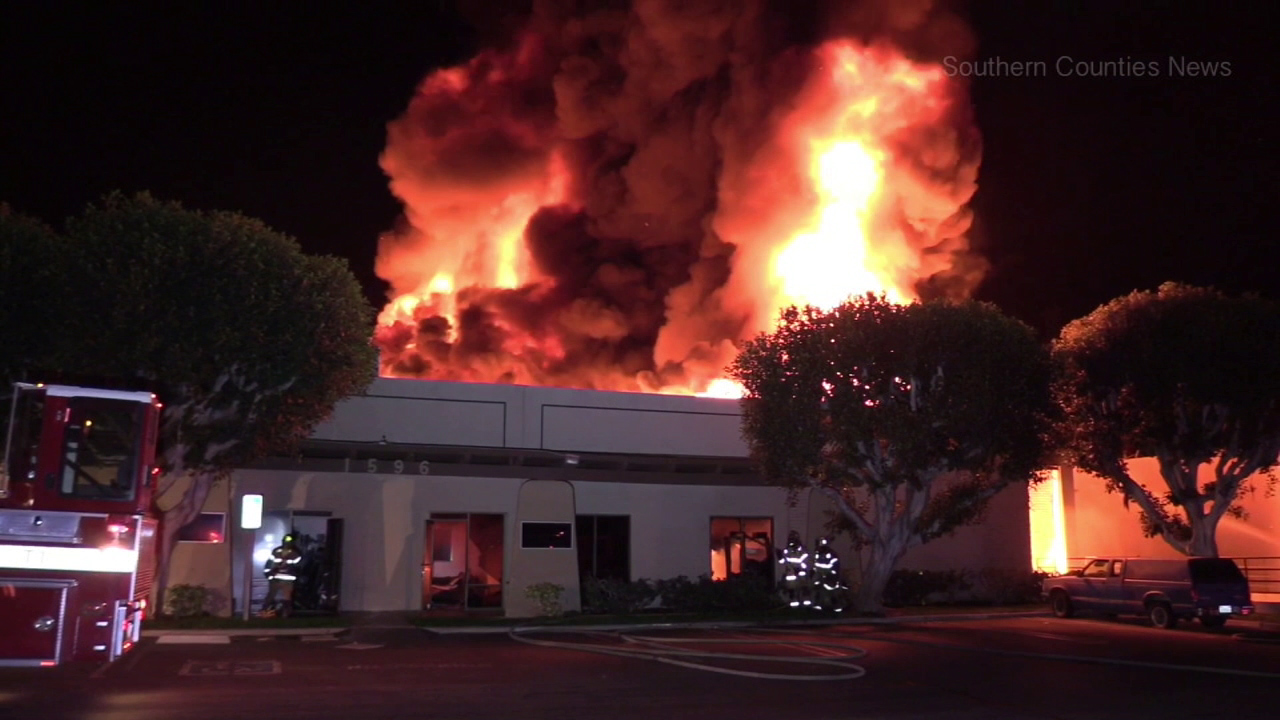 Massive fire destroys warehouse in Anaheim