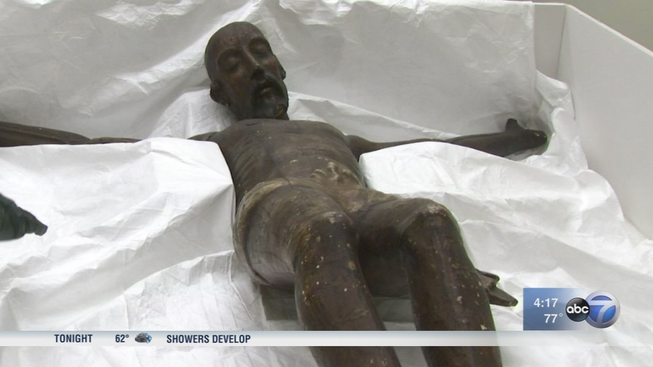 Chicago museums examine artifact for secret message