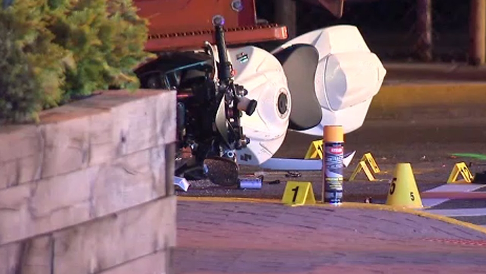 NJ officers hurt when motorcycles plow through scene