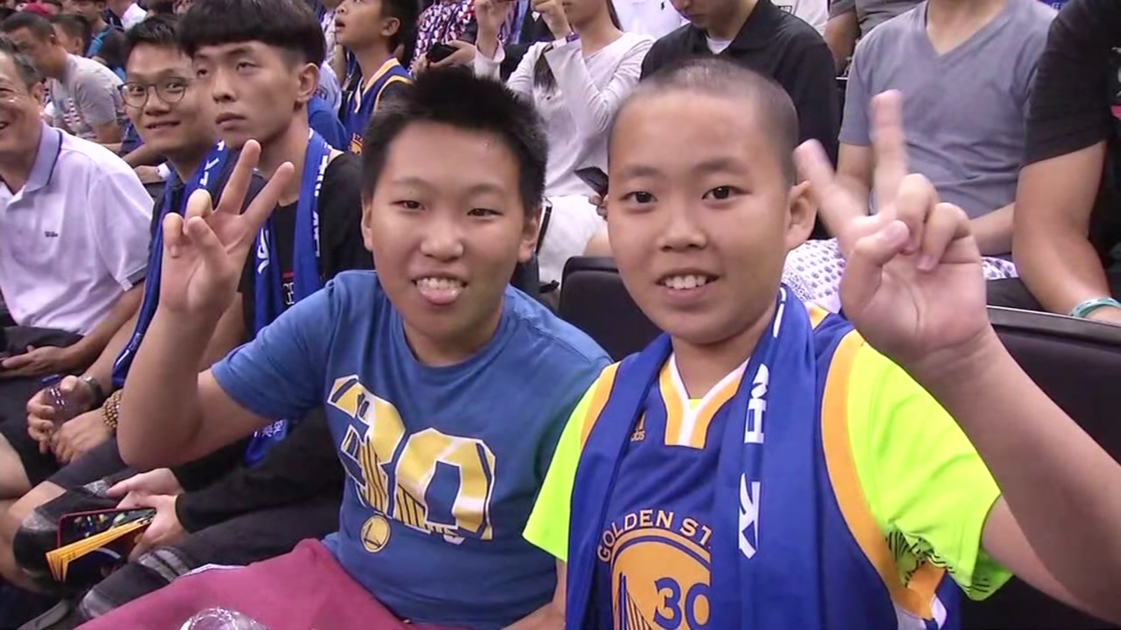 Chinese fans flock to see Golden State Warriors during preseason trip