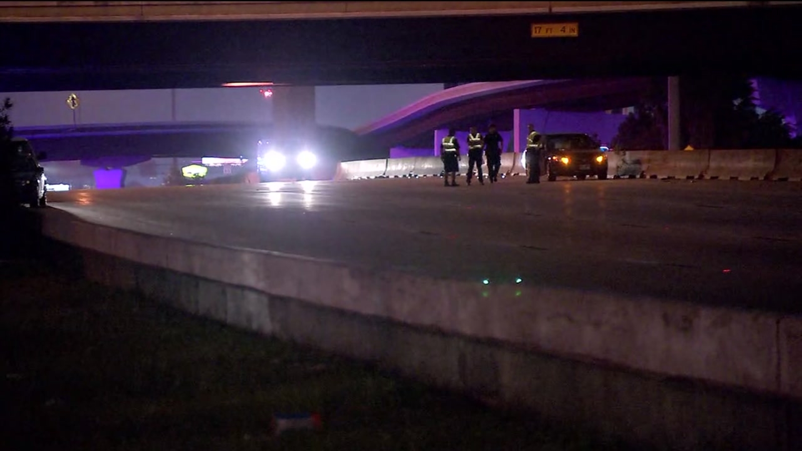 Driver wanted in deadly hit-and-run crash on North Fwy - ABC13 Houston