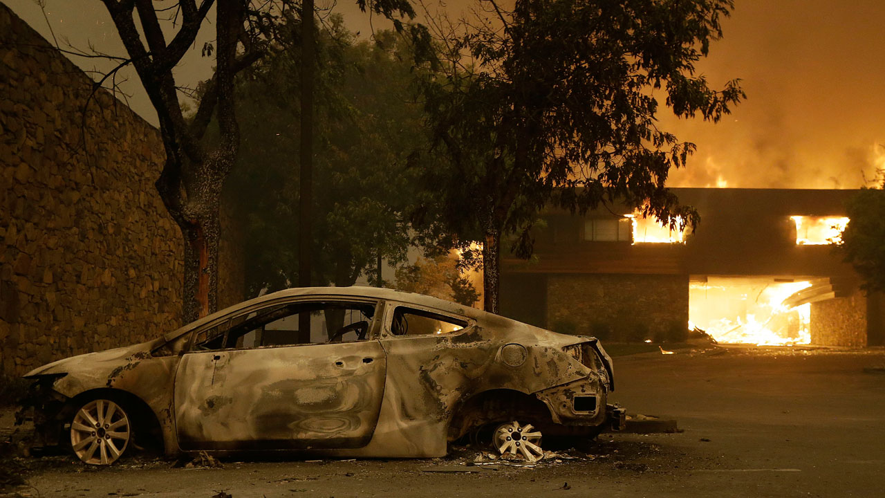 10 confirmed dead in California brush fires